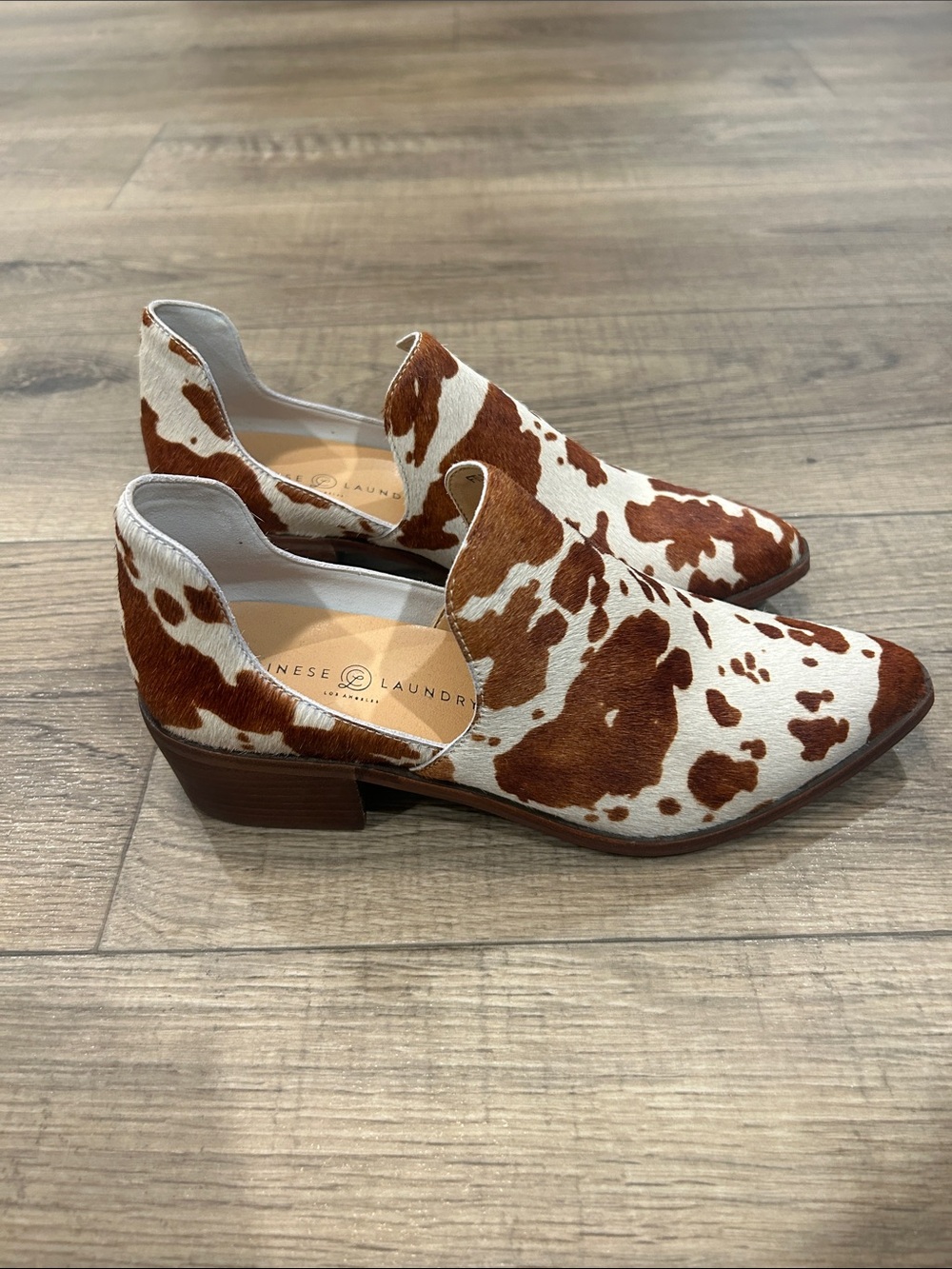 Chinese Laundry Brown & White Cowhide Cutout Mules
